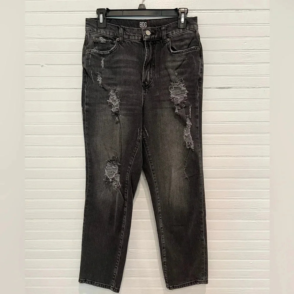 ⭐️BDG Stretch High Rise Slim Straight Distressed Jeans Faded Black Ripped 28